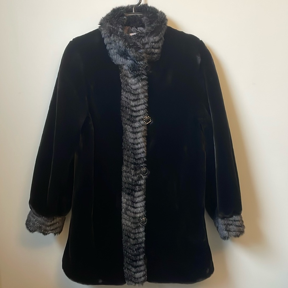 Laura Faux Fur Coat Like New